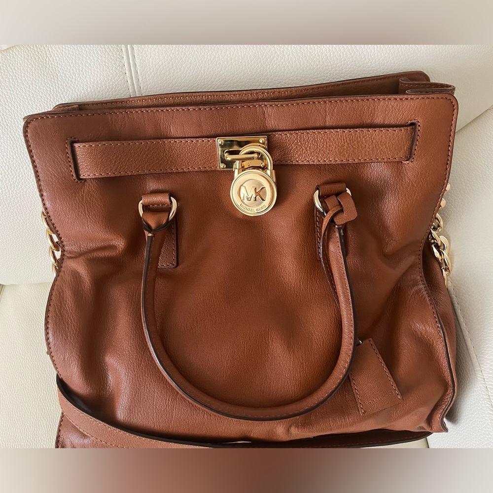 Michael Kors Hamilton Tote - Picture 2 of 3